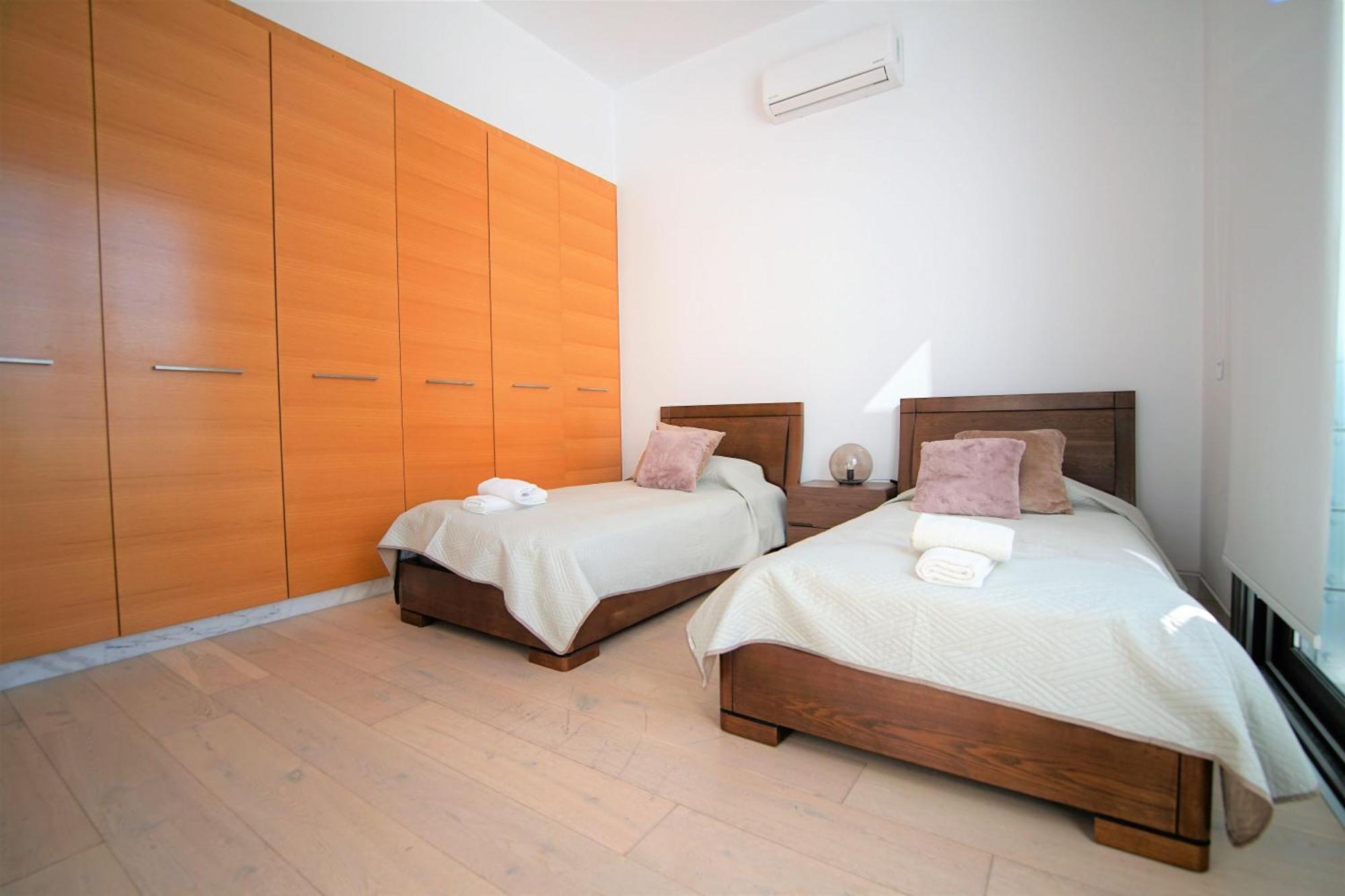 Downtown Villa 1 Пафос Экстерьер фото